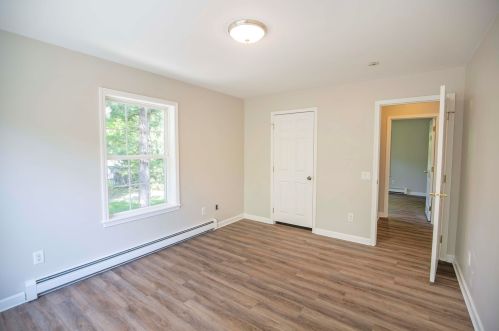 29 Theresa Ave, Salem NH  03079-3959 exterior