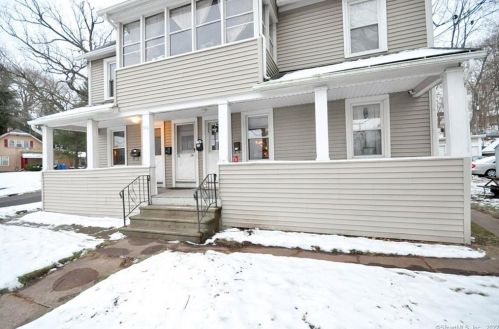 316 Center St, Manchester, CT 06040-3923