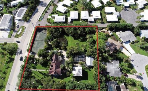 424 Albee Rd, Nokomis, FL 34275-2502