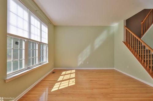 8149 Cross Creek Cir, Breinigsville PA  18031-1330 exterior