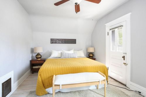 856 Ogden St, Denver CO 80210-3243 exterior