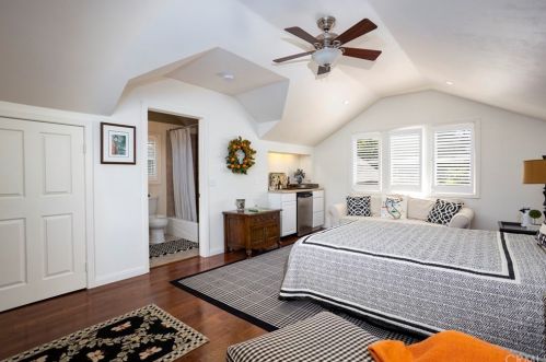 1135 Center St, Redlands CA  92373-6737 exterior