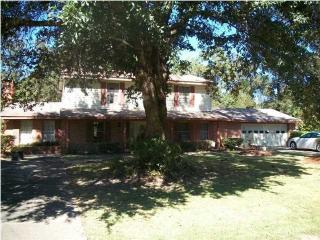 2015 Grande Ave, Montgomery AL  36116-5725 exterior