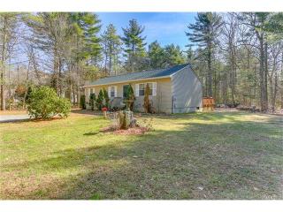 396 Beach Pond Rd, Norwich, CT 06384-1909