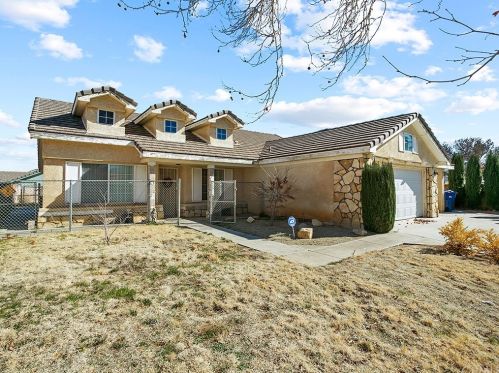 42206 59th St, Lancaster, CA 93536-3768