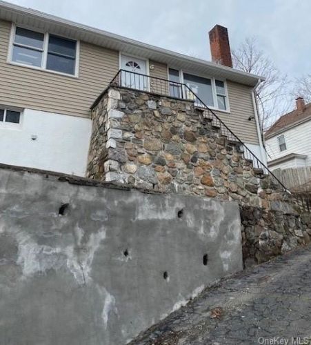 49 Perkins Ave, Elmsford, NY 10523-3212