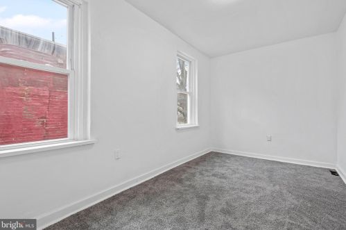 551 Howard Ave, Lancaster PA  17602-4421 exterior