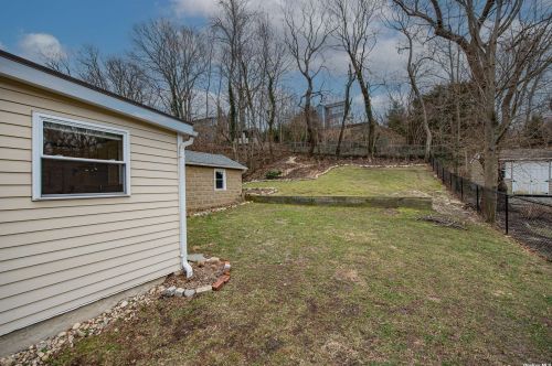 20 Washington Pl, Northport NY  11768-2936 exterior