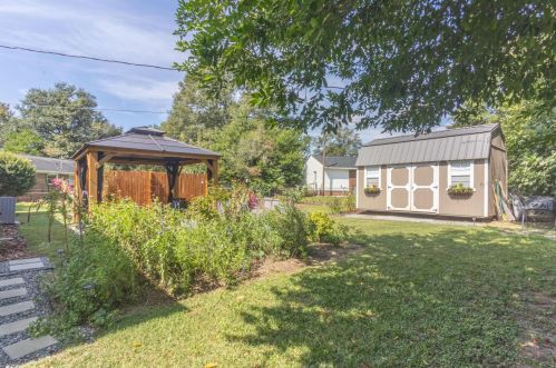 400 Woodland Dr, New Ellenton SC  29809-2802 exterior
