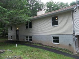 1121 Stone Ridge Ln, Henryville, PA 18332-7877