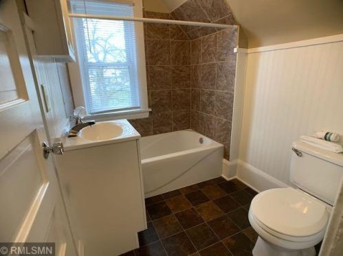 1000 Charles Ave, Saint Paul MN  55104-2616 exterior