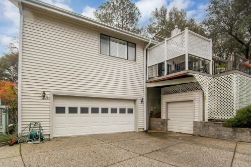 18566 Song Sparrow Ct, Lake Wildwood, CA 95946-9679