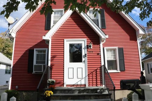 263 Culloden Rd, Stamford, CT 06906-2112