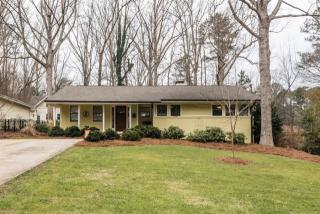 508 Heater Dr, Cary, NC 27511-3262