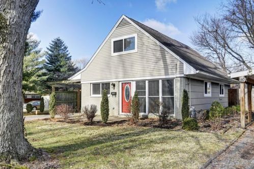 3501 Herb Ln, Louisville, KY 40220-1727