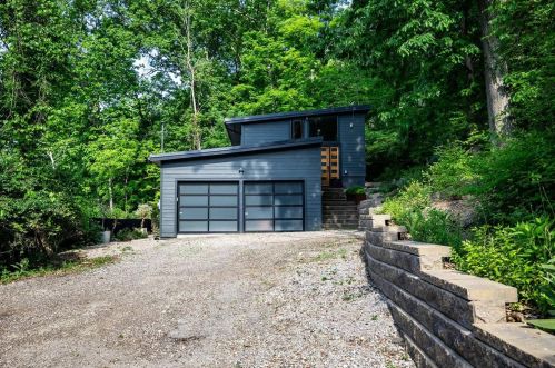 9 Congress Run Rd, Cincinnati, OH 45215-5019