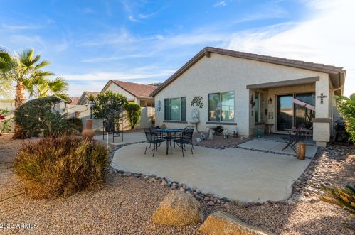 660 Twin Peaks Pkwy, San Tan Valley AZ  85143-5829 exterior