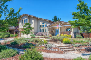 1120 Barrington Cir, Ashland, OR 97520-9551