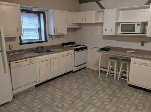 89 Prospect St, Ansonia CT  06401-1579 exterior