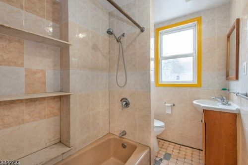 198 Ellis Ave, Irvington NJ  07111-3620 exterior