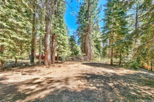 1231 Tata Ln, South Lake Tahoe, CA 96150-3615