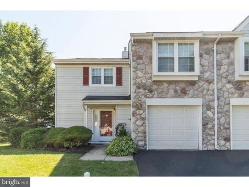 453 Marion Ct, Southampton, PA 18966-2777
