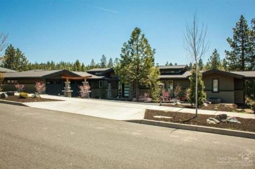 2182 Lolo Dr, Bend, OR 97701-7342