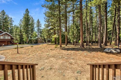 2464 Bernice Ln, South Lake Tahoe CA  96150-7215 exterior