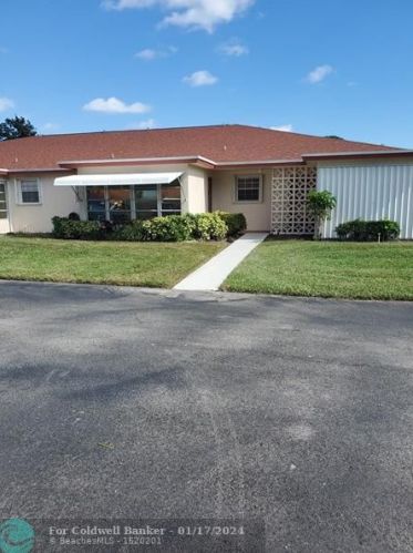4525 2nd St, Delray Beach, FL 33445-2733