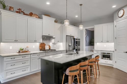 1655 Blackburn Heights Dr, Sewickley PA  15143-8627 exterior