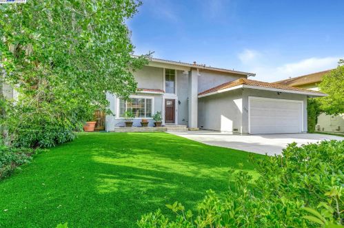 1272 Pinecrest Dr, Concord, CA 94521-3521