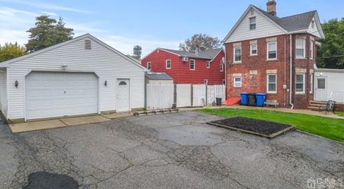 299 Main St, Woodbridge, NJ 07095-1919
