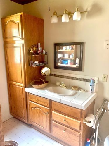 5375 Quaas Dr, West Bend WI  53095-8719 exterior