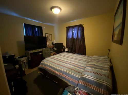 304 East Rd, Bristol CT  06010-6838 exterior