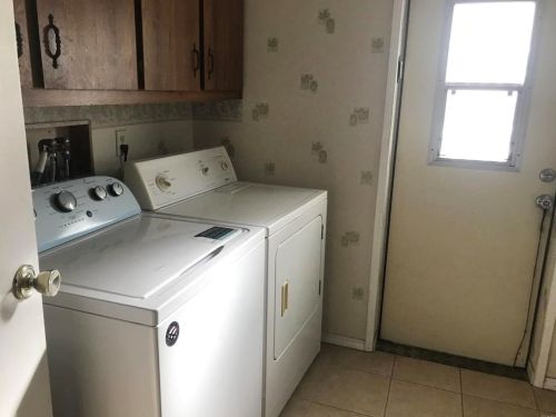 635 Via Santa Paulo, Vista, CA 92081-6369