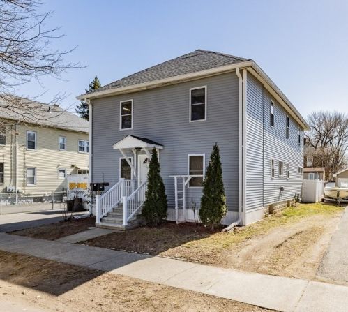 19 Bonner St, Chicopee, MA 01013-1127