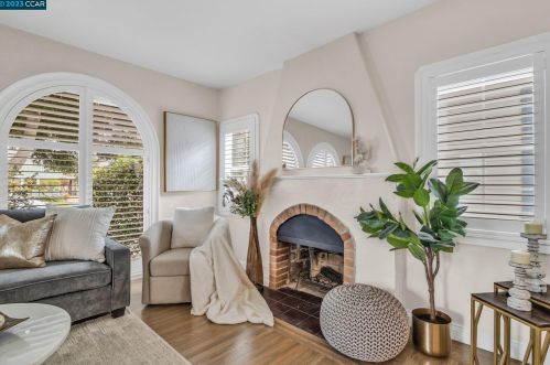 117 Breed Ave, San Leandro, CA 94577-1811