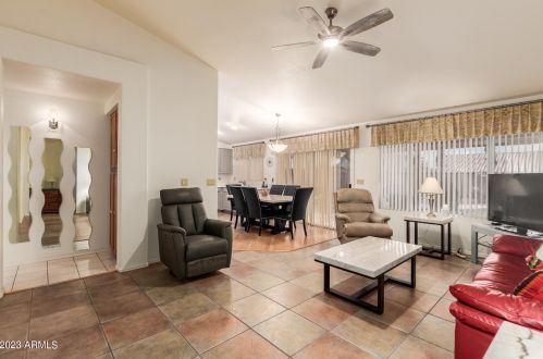 11924 67 Dr, Peoria AZ 85383-7104 exterior