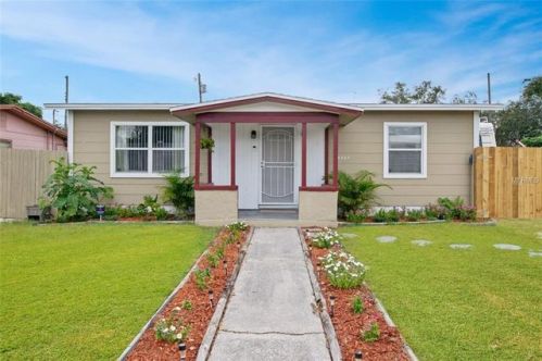 4987 Jersey Ave, Saint Petersburg, FL 33707-3652