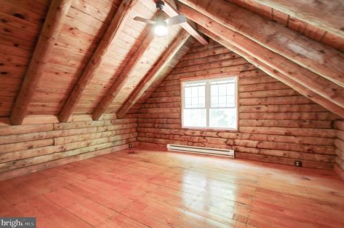 190 Royal Manor Rd, Easton PA  18042-8702 exterior