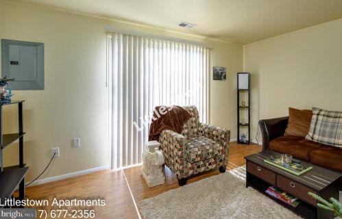 117 Roberta Jean Ave, Littlestown PA  17340-1133 exterior