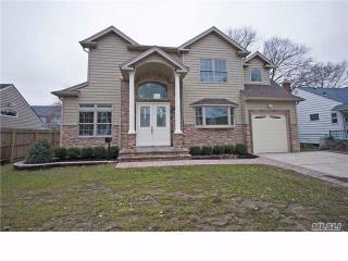 50 Lincoln Rd, Hicksville NY  11803-5322 exterior