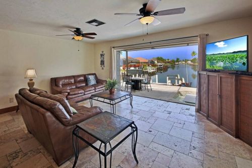 400 Barfield Dr, Marco Island, FL 34145-5153