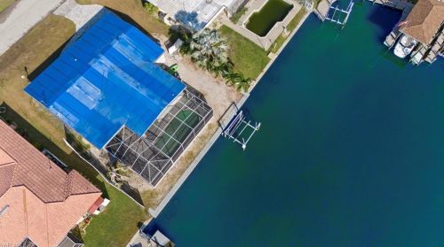 5 Fairview Blvd, Fort Myers Beach FL  33931-4565 exterior