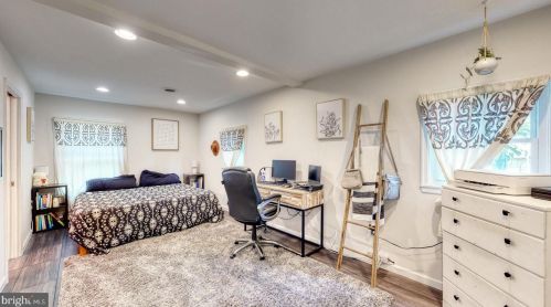 54 Hilldale Rd, Dover DE  19901-3315 exterior