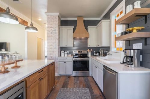 3808 Pne St, Greenville TX  75401-5324 exterior