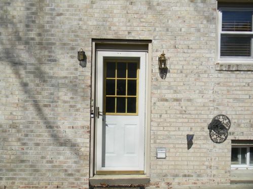 18 Eddy St, Providence RI 02903-1702 exterior