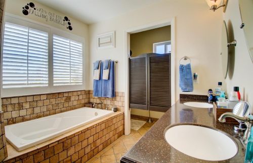 2979 Keeling Ave, Lakeport CA  95453-6804 exterior