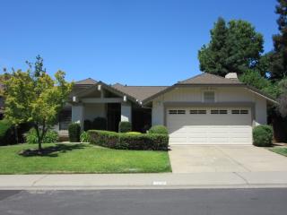 110 Gable St, Folsom, CA 95630-4633