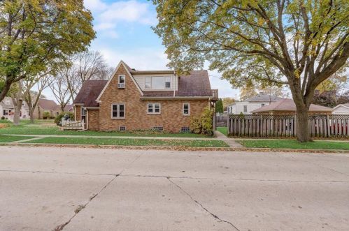 2401 79, Milwaukee WI 53219-1717 exterior